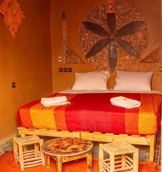 ユースホステル Auberge Kasbah Dar Sahara Tours