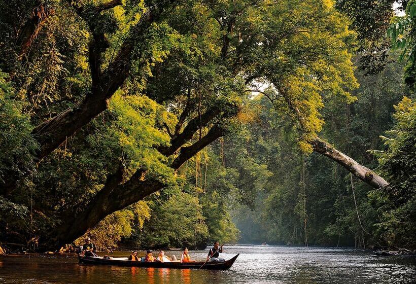 Общежитие Xcape Resort At Taman Negara