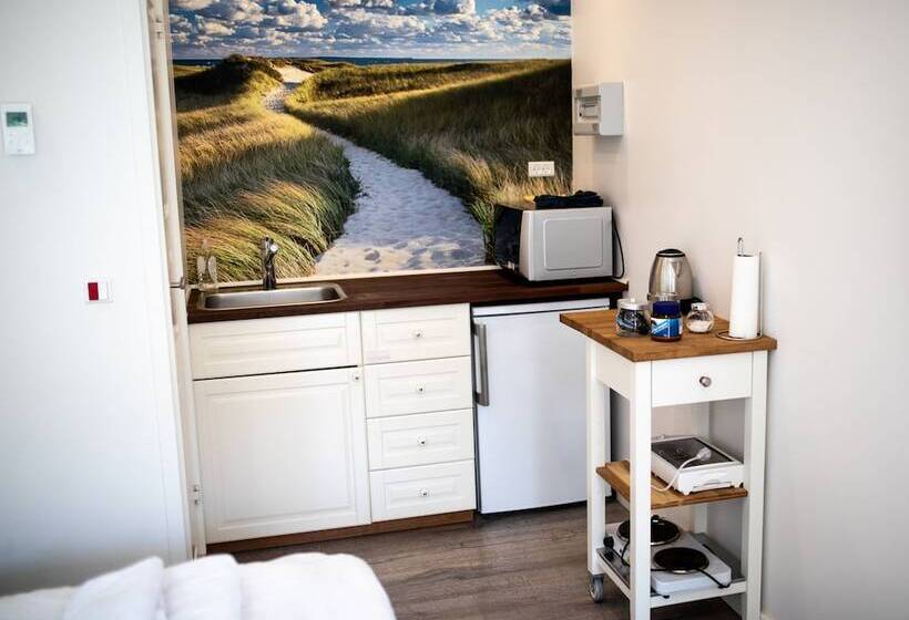 تختخواب و صبحانه Engholmbb