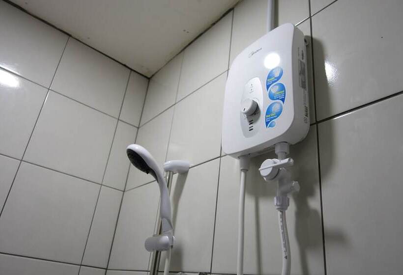 Hero Hostel