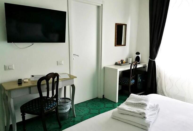 Fotos del hotel Gregory Place Fine Vatican Suites:  8