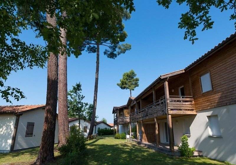 ホテル Laouchet Le Hameau Des Grands Lacs