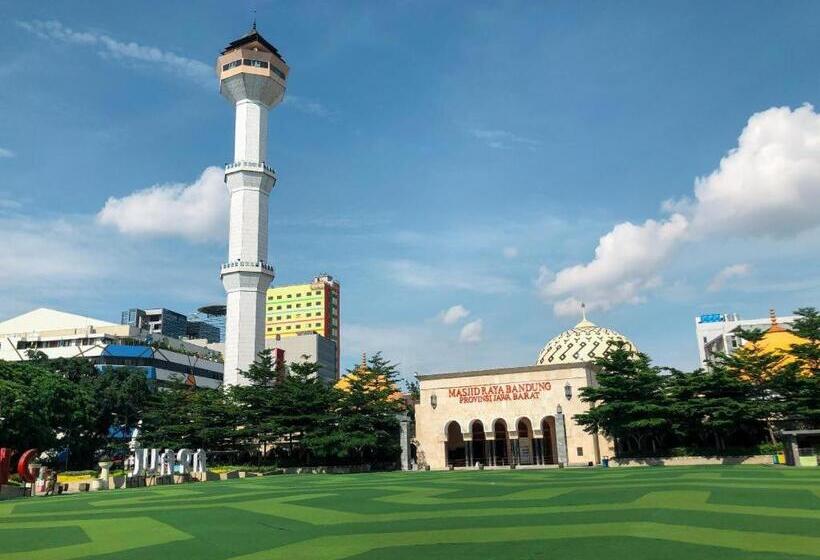 Fotos del hotel Lingga:  9