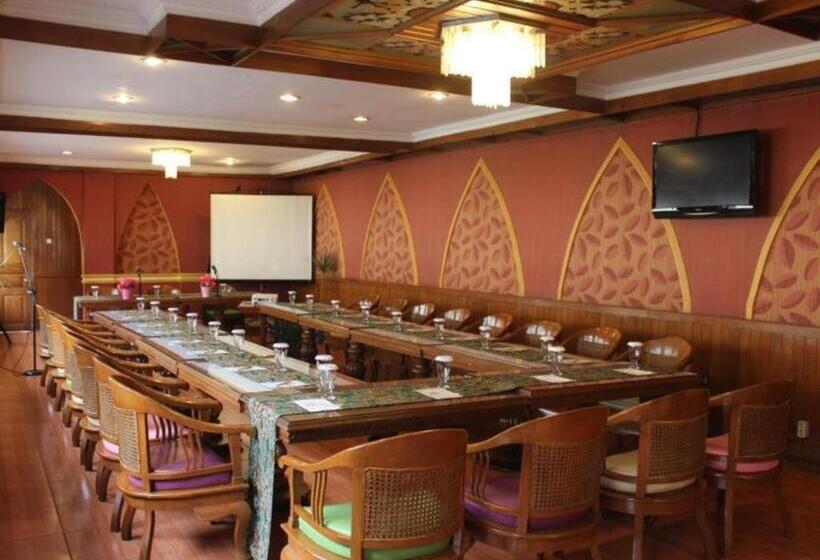 Fotos del hotel Lingga:  13