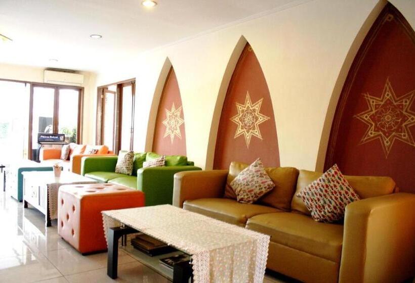 Fotos del hotel Lingga:  16