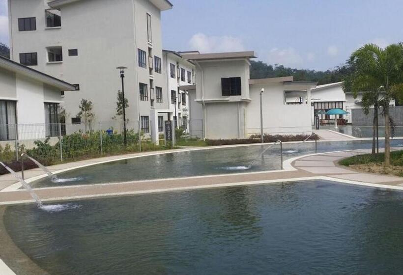 فندق ērya By Suria Hot Spring Bentong