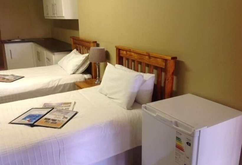 هتل Sand River Resort