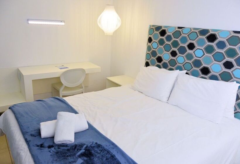 هتل Sand River Resort