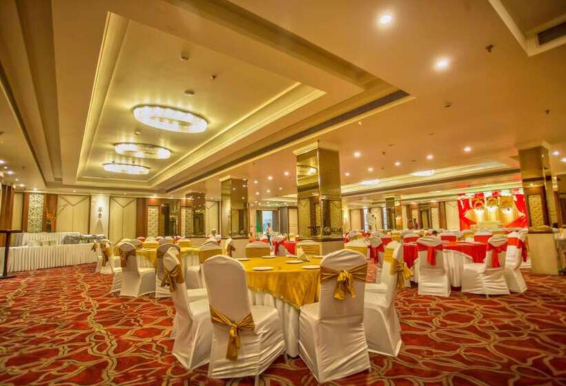 ホテル Sarovar Portico Jalandhar
