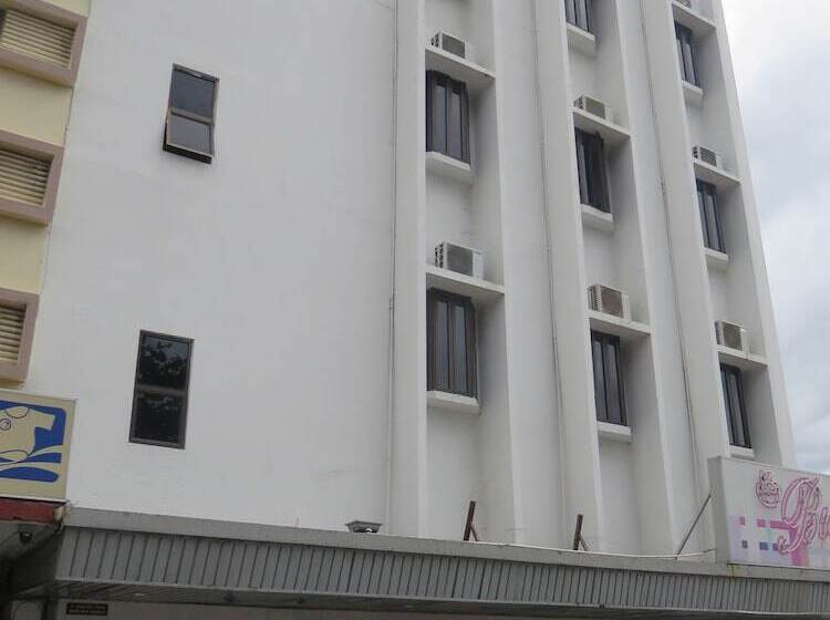 בית מלון כפרי Wah May