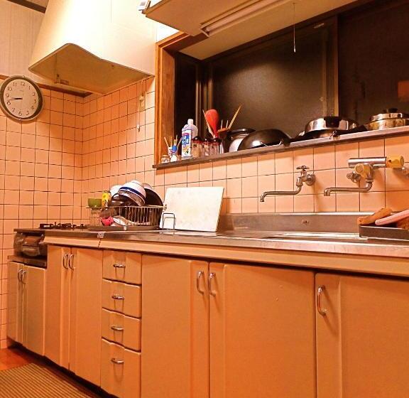 بنسيون Aoshima Guesthouse Hooju