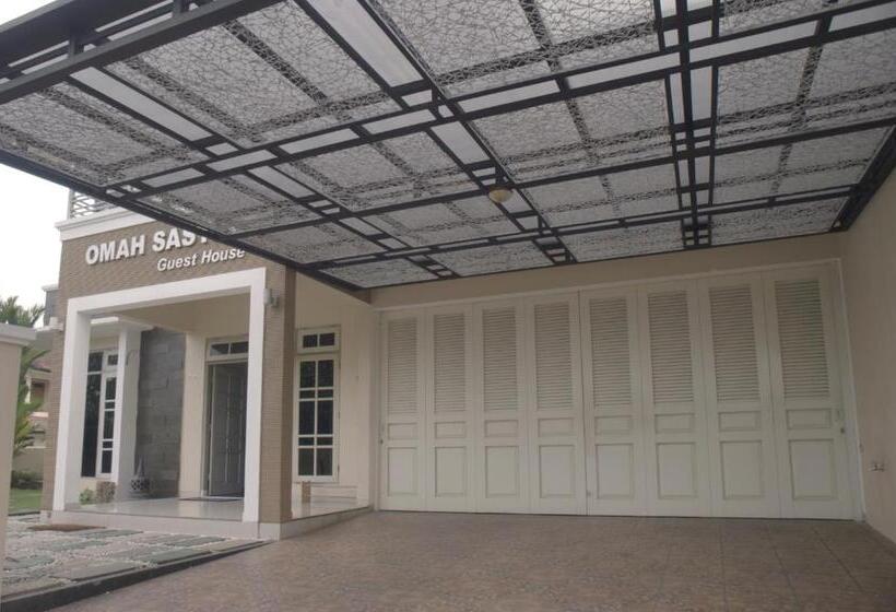 پانسیون Omah Sastro