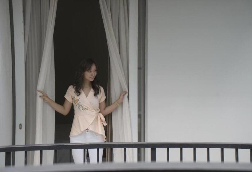 پانسیون Omah Sastro