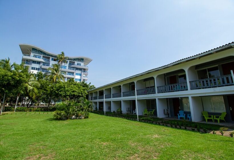 渡假胜地  Puerto Azul