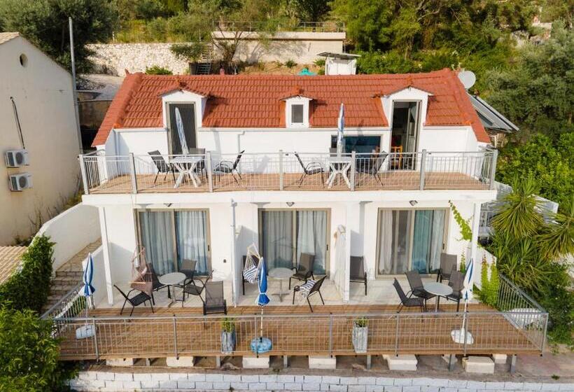 هتل Chakalaka Resort