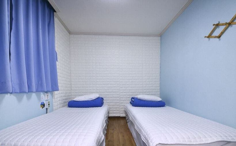 הוסטל Gyeongju Namu Guesthouse