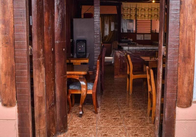 هاستل La Choza Inn