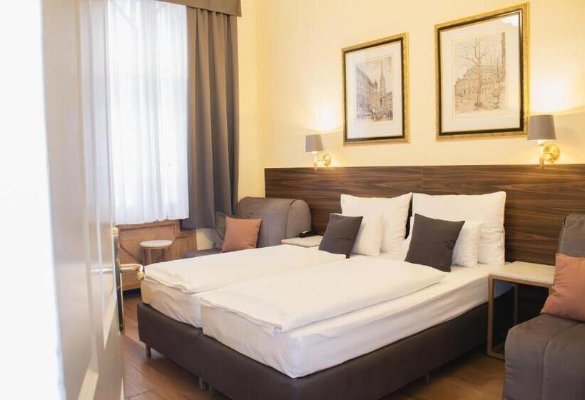 Fotos del hotel City Pension Stephansplatz:  13