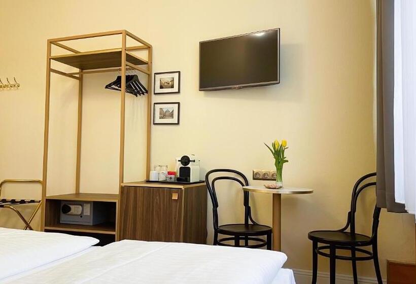 Fotos del hotel City Pension Stephansplatz:  2