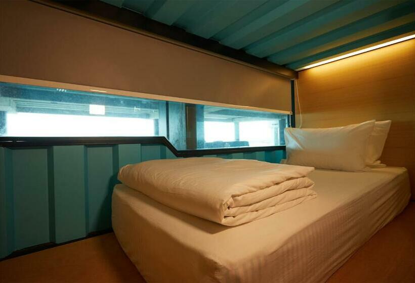 Capsule Hotel Capsuletransit Klia 2   Gateway@klia2, Level 1