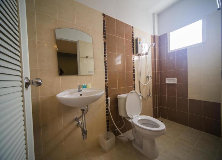 هتل First Residence