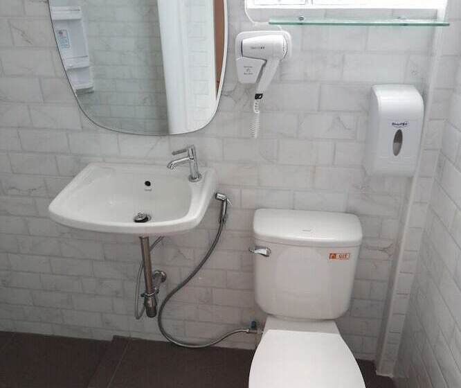 هتل First Residence