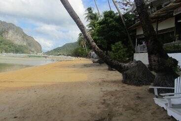 هتل Islandfront Cottages