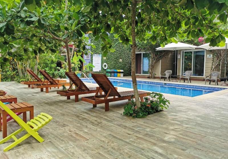 هتل Jaco Lodge Quiet Place
