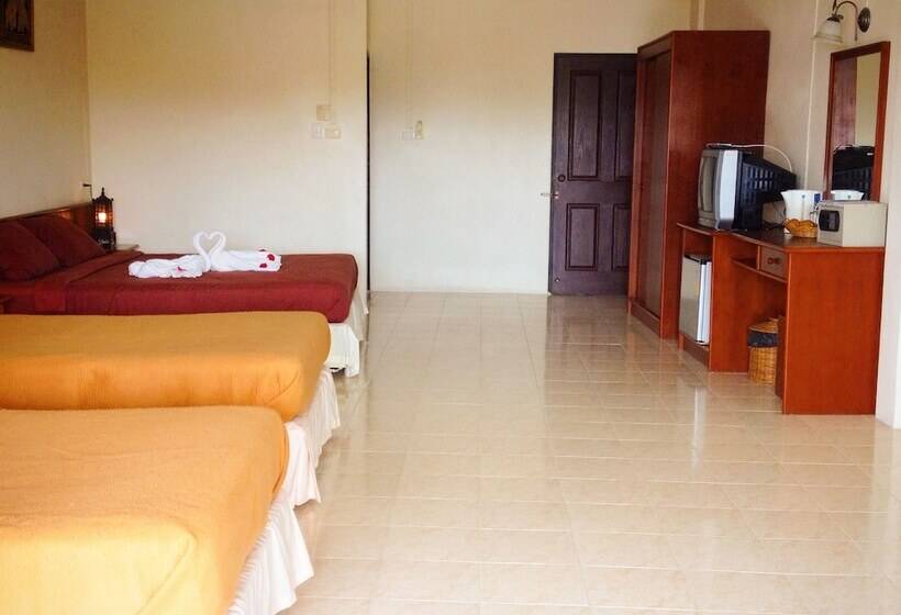 هتل Khaolak Inn