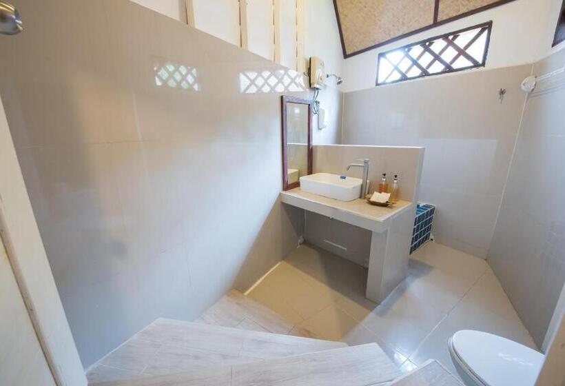 فندق Sairee Seaview Koh Tao Hostel