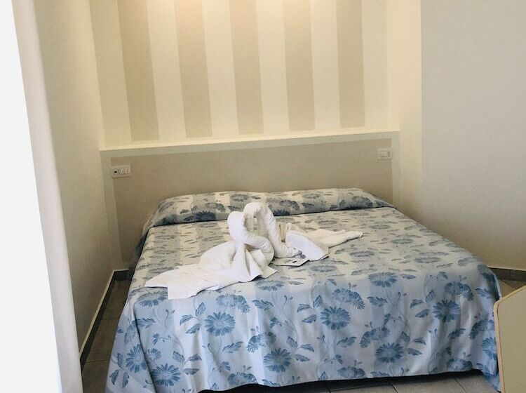 בית מלון כפרי La Rosetta Scauri