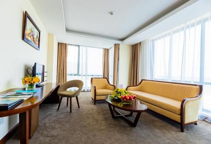 호텔 Muong Thanh Holiday Quang Binh