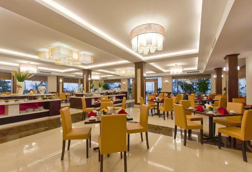 호텔 Muong Thanh Holiday Quang Binh