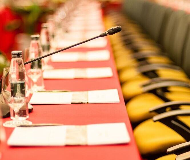 ホテル Muong Thanh Luxury Song Lam