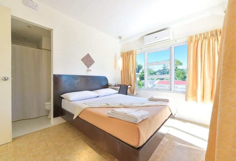 בית מלון כפרי Signature Boracay South Beach