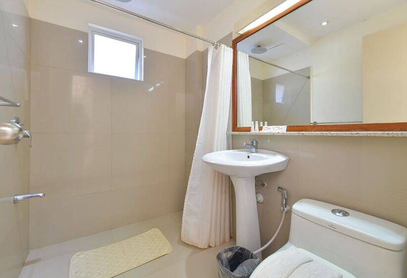 בית מלון כפרי Signature Boracay South Beach