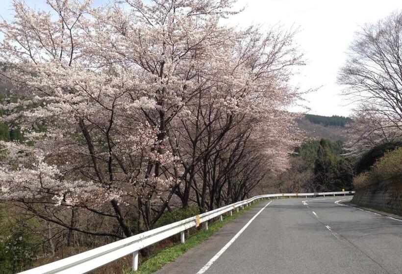 هتل Ryokan Yamashiroya