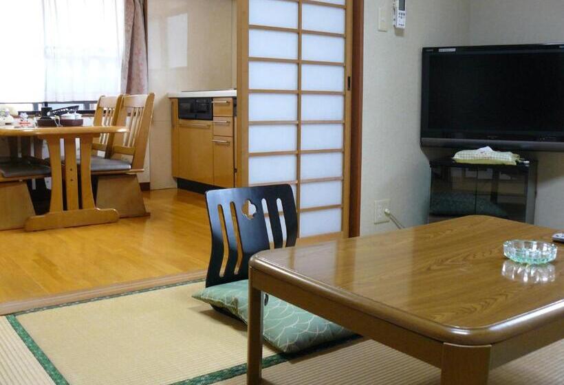 هتل Ryokan Yamashiroya