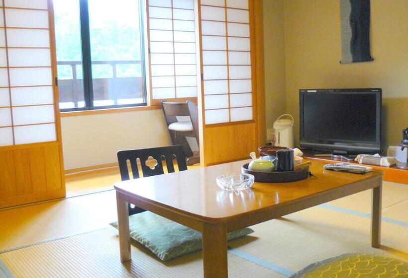 هتل Ryokan Yamashiroya