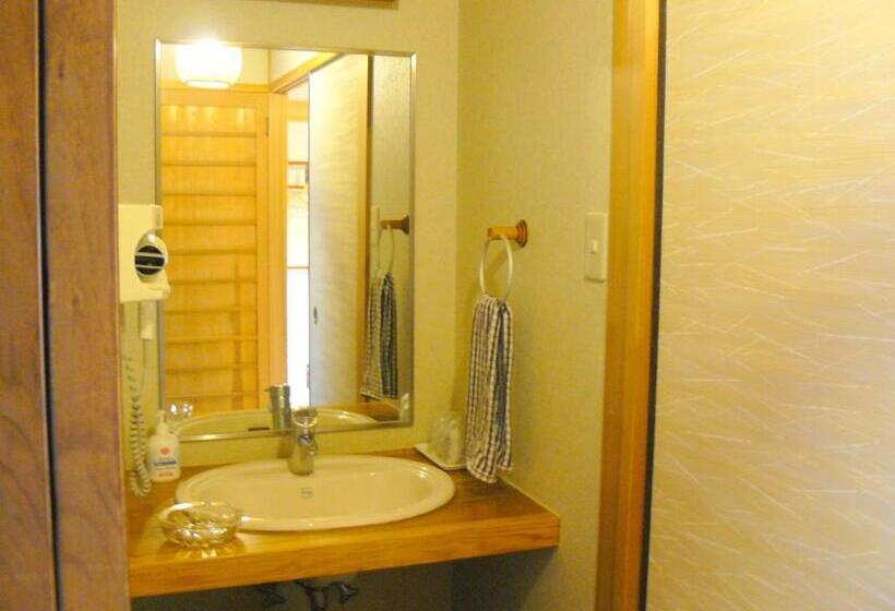 هتل Ryokan Yamashiroya
