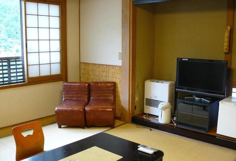 هتل Ryokan Yamashiroya