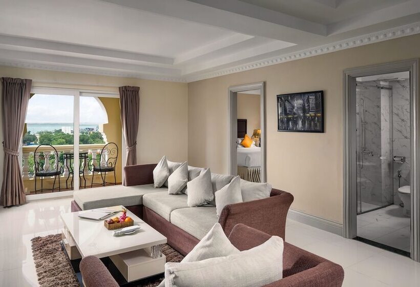 Palace Gate Hotel & Residence By Ehm