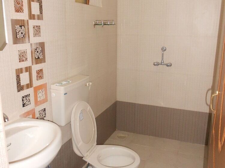 پانسیون Albenjoh Guest House