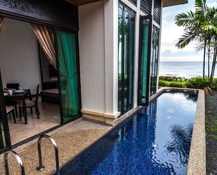 استراحتگاه Borneo Beach Villas