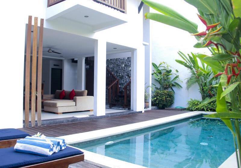 استراحتگاه Delu Villas & Suite
