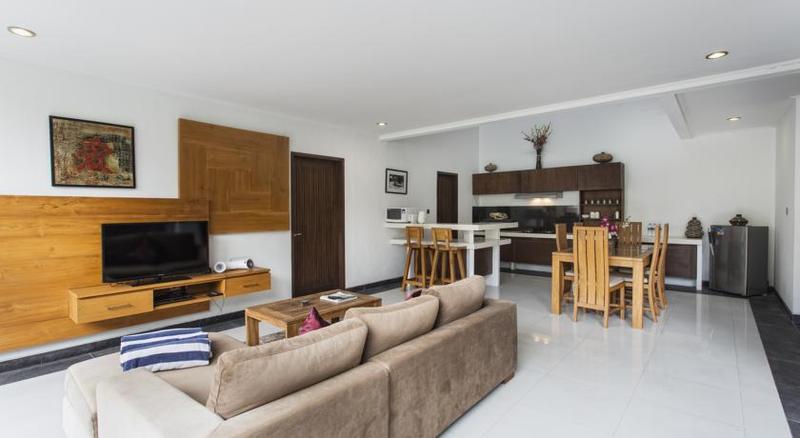 استراحتگاه Delu Villas & Suite