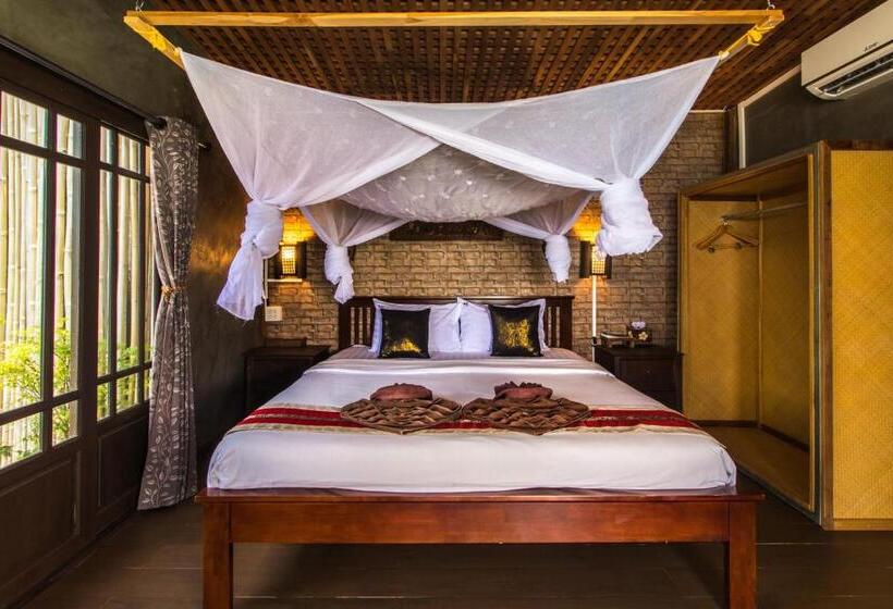 Taatoh Seaview Resort Sha Plus