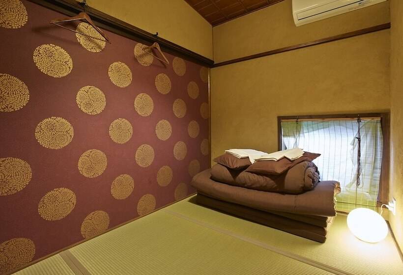 هاستل Osaka Guest House U En