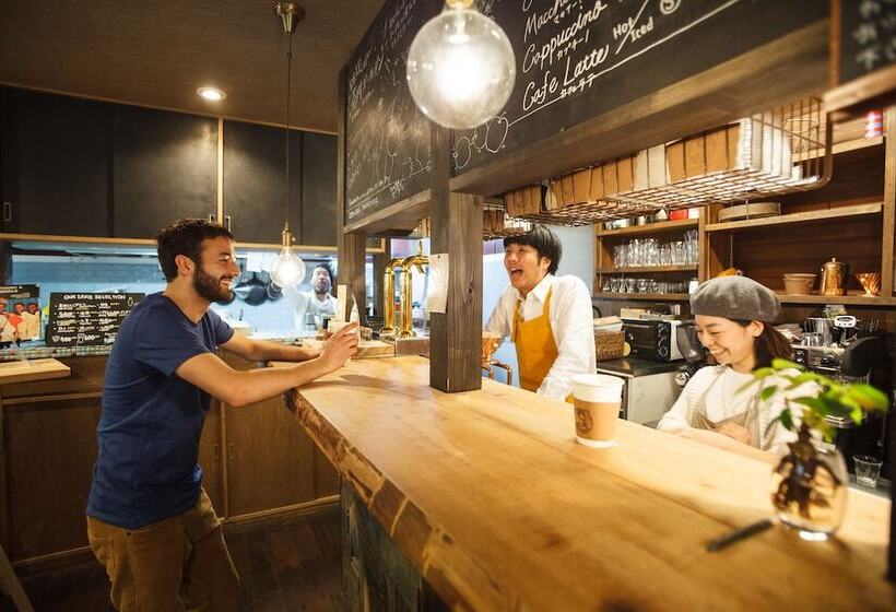 هاستل Osaka Guest House U En