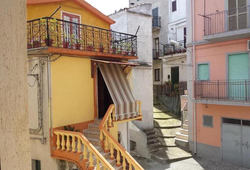 مبيت وإفطار Palazzo Madeo   Residenza D Epoca